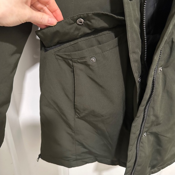 Canadiana | Women’s Size Large Dark Green Parka With Hood - Picture 4 of 9